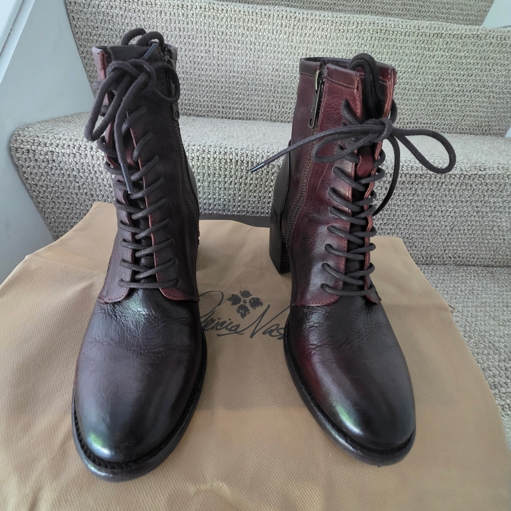 Patricia Nash Brown Lace Up Boots - Picture 13 of 16